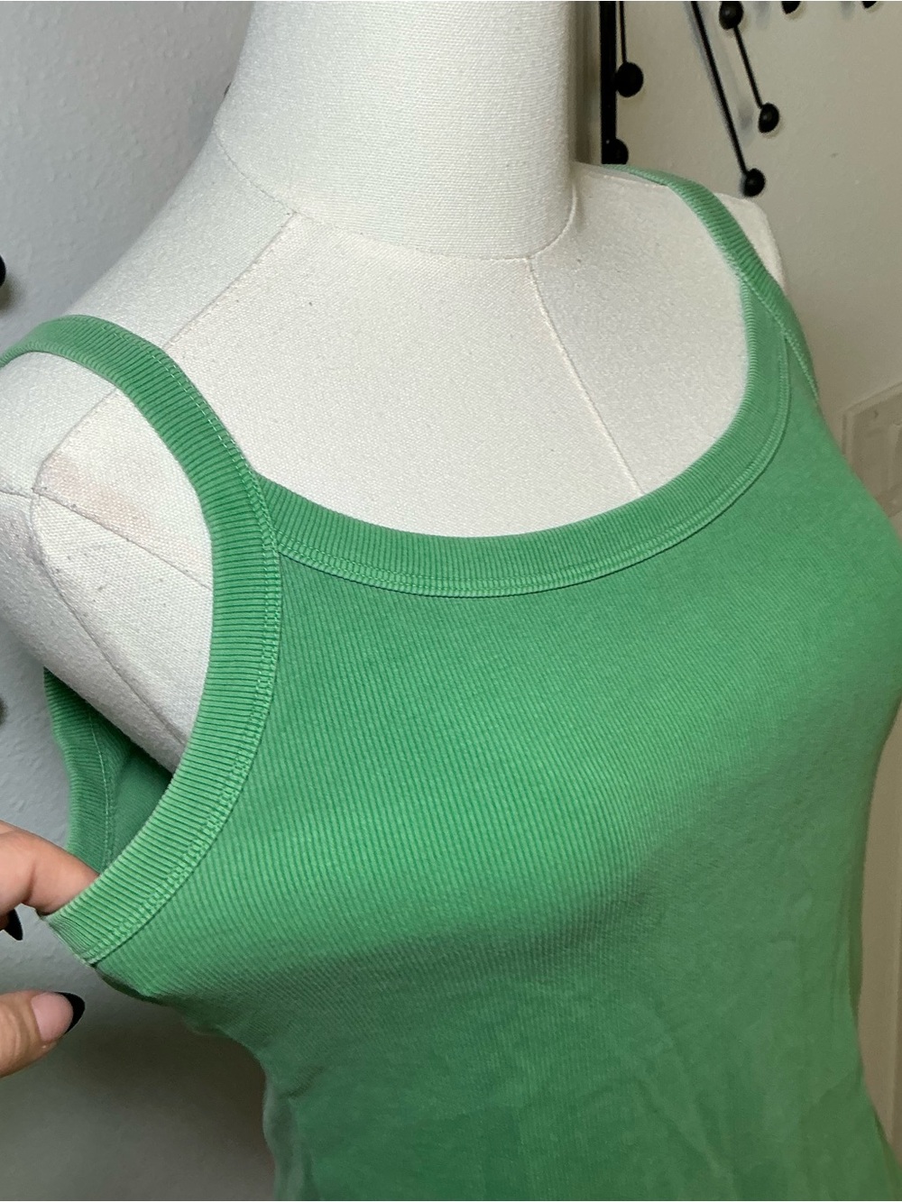 Old Navy Green Ribbed Tank Top Cami Stretch Basic Size Medium - Picture 3 of 5